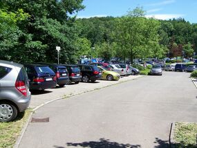 Badezentrum Sindelfingen | Ausreichend Parkplätze für Ihren PKW.